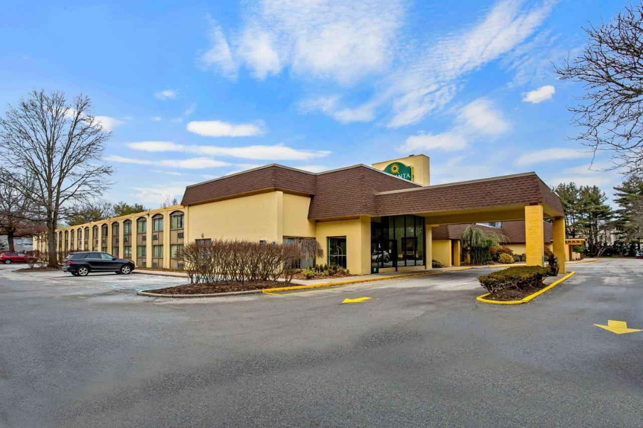 La Quinta By Wyndham Armonk Westchester Cnty Apt Hotel Exterior photo