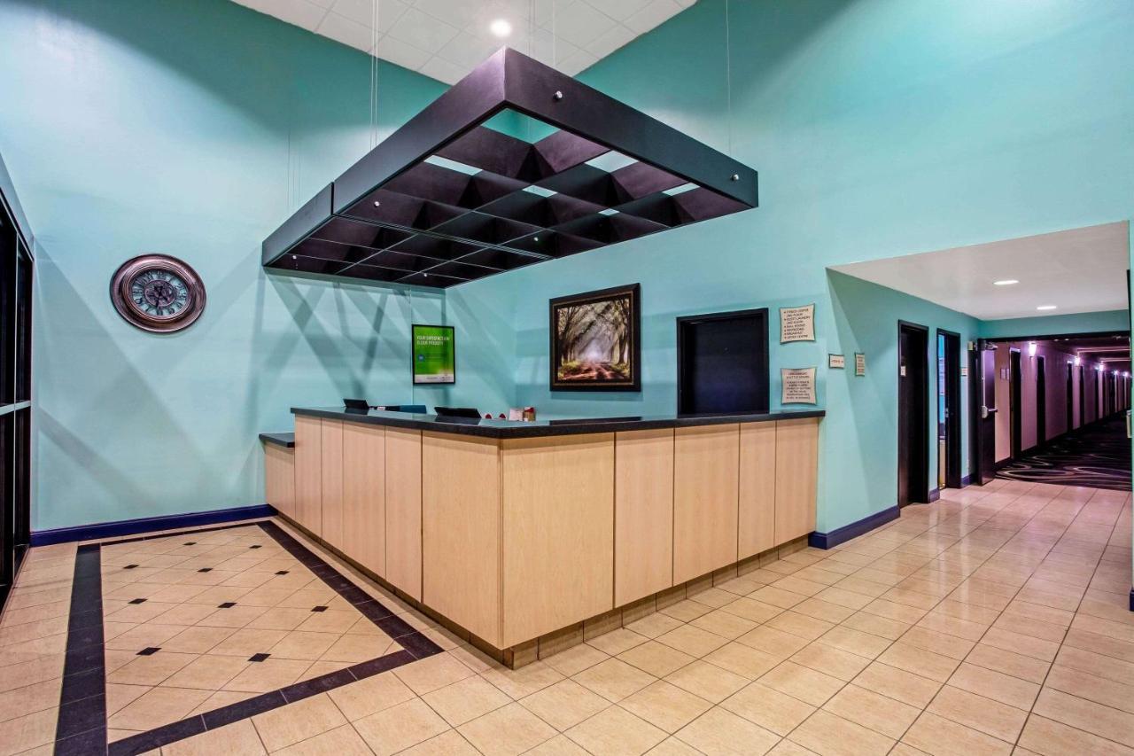 La Quinta By Wyndham Armonk Westchester Cnty Apt Exterior photo