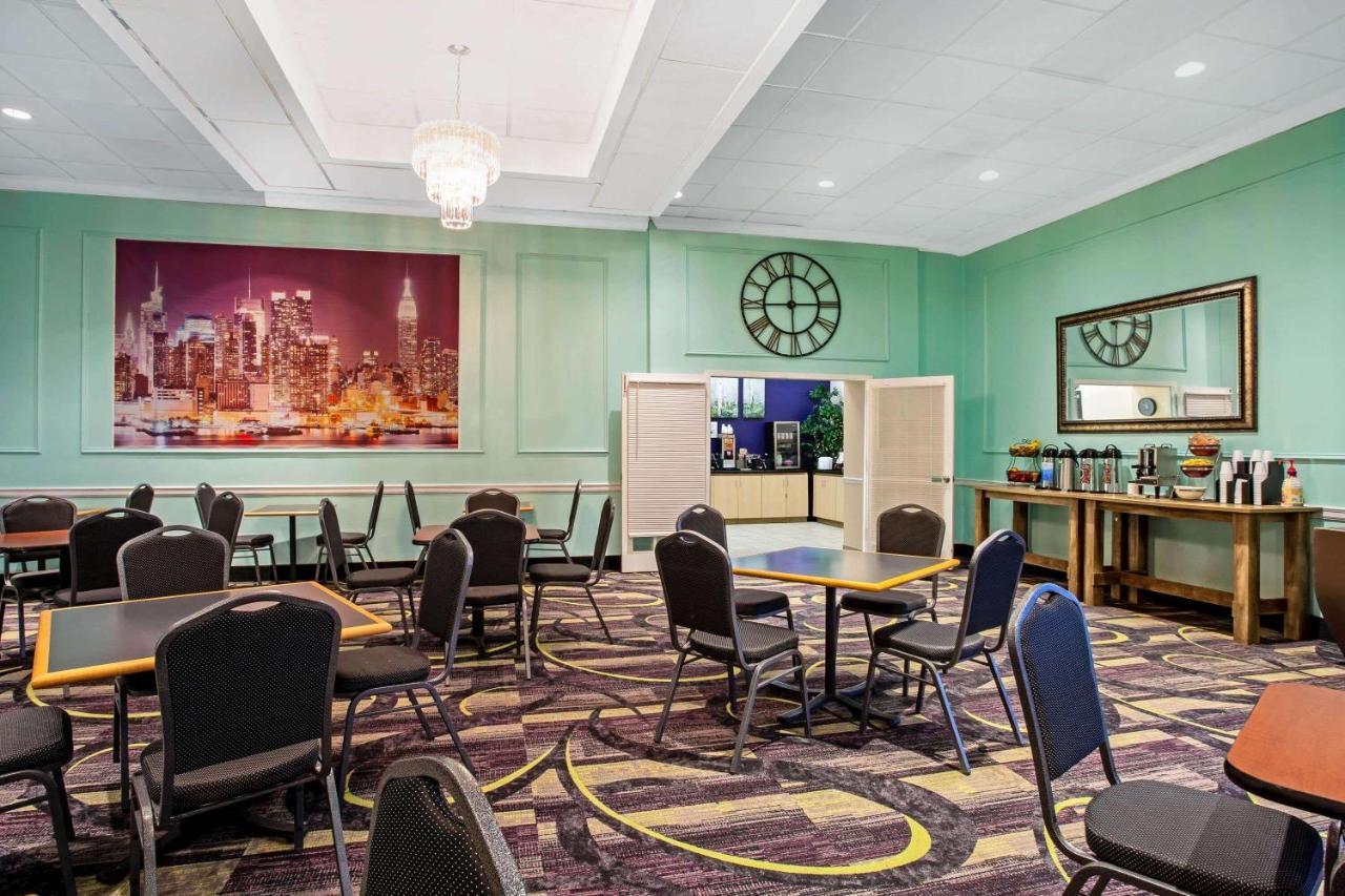 La Quinta By Wyndham Armonk Westchester Cnty Apt Exterior photo